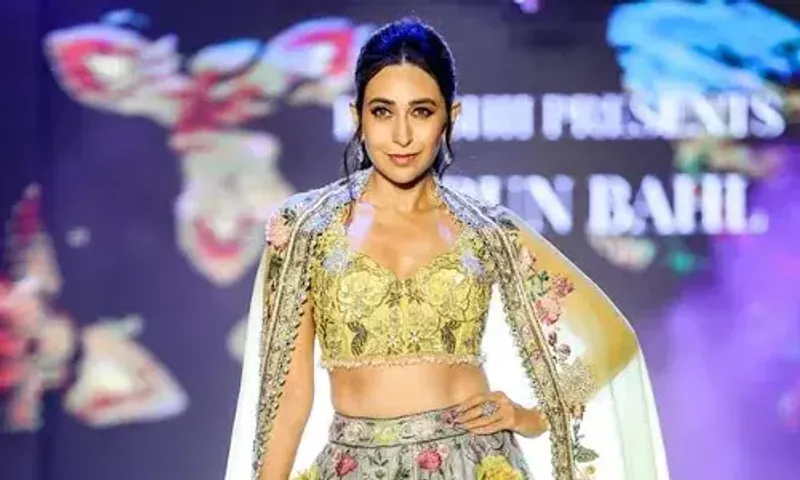 Karisma Kapoor turns showstopper for Varun Bahl at 20th anniversary of Kapil Dev’s NGO Khushii