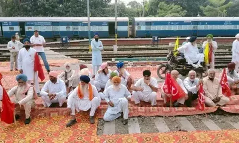 Farmers block railway tracks in Punjab, Haryana deploys RAF