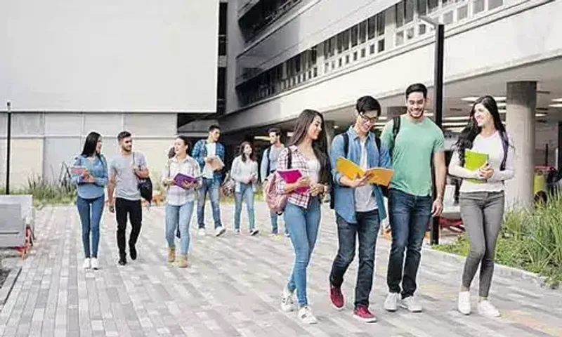 Indian students invited to take up higher education in Russia