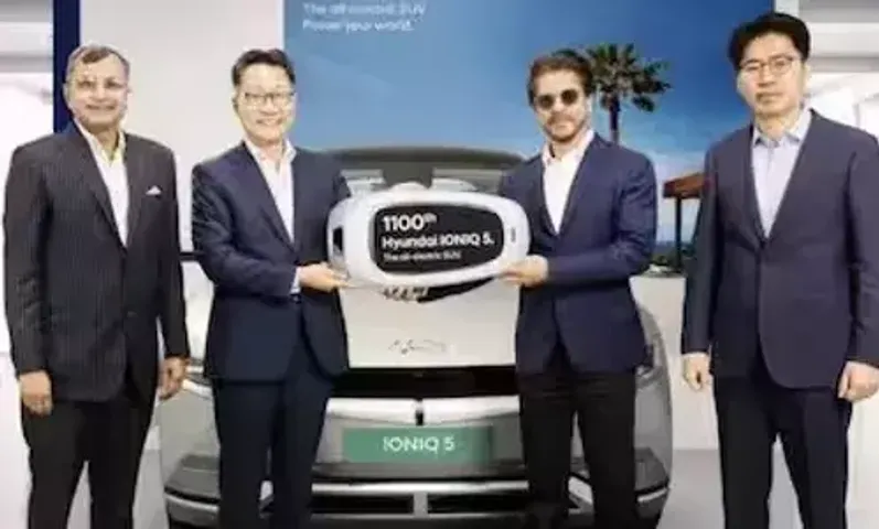 Hyundai delivers 1,100th Ioniq 5 electric SUV in India to Shah Rukh Khan