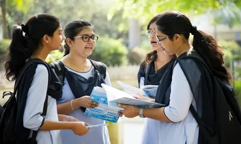 Updates on CBSE, CISCE, State Board Class 10, 12 exams