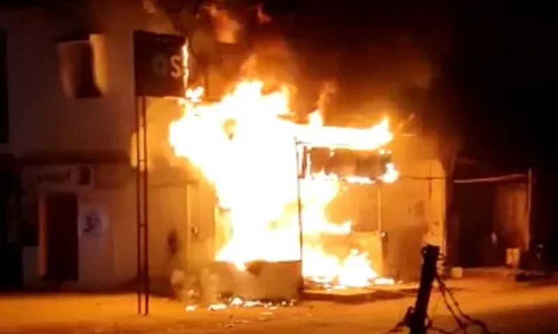 Huge fire broke out in two ATMs of SBI Bank on Gotri Sevasi Road near the Vadodara