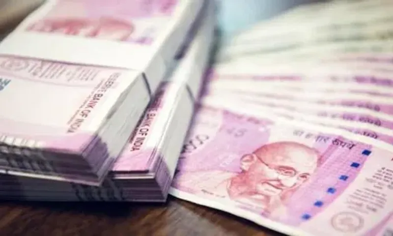 Rupee falls to all-time low of 78.29 against US dollar in early trade