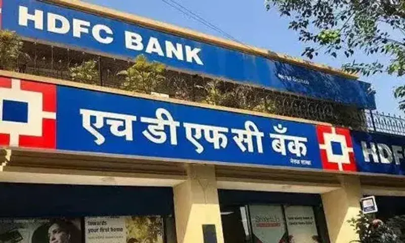 HDFC Bank shares fall over 2% after Q4 numbers miss D-St estimates