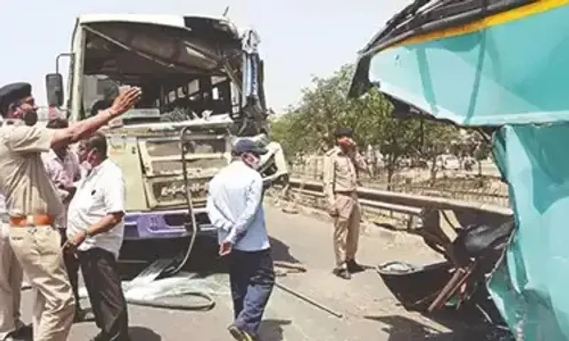 GSRTC bus rams into college bus on Ahmedabad-Vadodara expressway, student dies