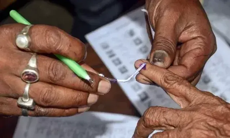 General election of 260 gram panchayats and by-election of two gram panchayats of Vadodara district will be held on Sunday