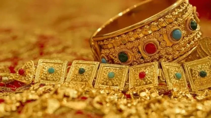 Dhanteras Gold and Silver Purchases Surge: Sales up 20%, turnover value over ₹30,000 crore