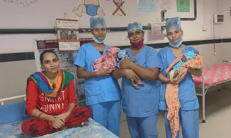 Vadodara Gotri: Three children born together and brought in serious condition get healed and discharged