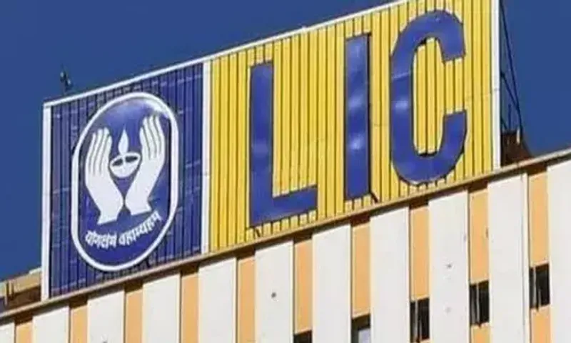 LIC receives GST demand notice of Rs 39.39 lakh from Gujarat I-T officials