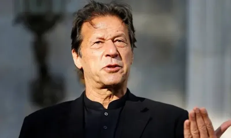 Pak's EC issues non-bailable arrest warrant against Imran Khan for contempt