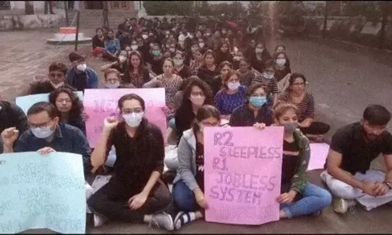 Resident doctors of SSG Vadodara continue their strike for the third straight day