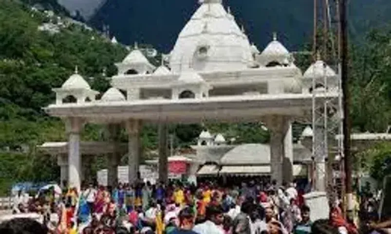 Number of pilgrims visiting Mata Vaishno Devi shrine in J&K this year crosses 80 lakh mark