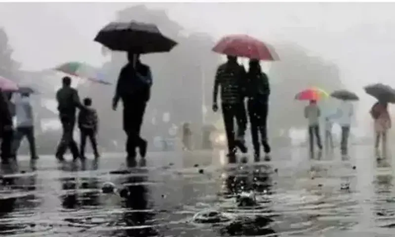 IMD issues red alert for heavy rain in Uttarakhand for today