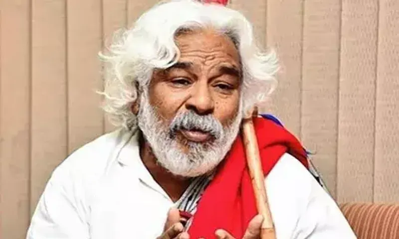 Renowned Telangana folk singer Gaddar, popular for his revolutionary songs, dies at 77