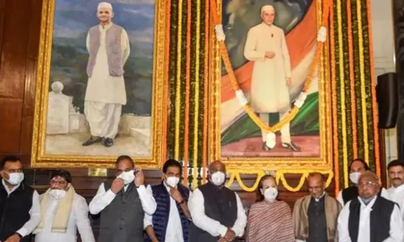 No minister at Nehru anniversary event at Parliament