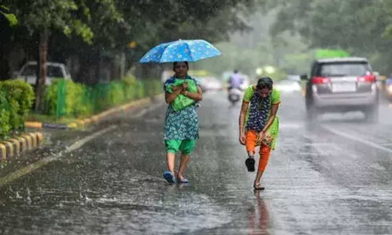 Gujarat: Monsoon to debut on flaming stage