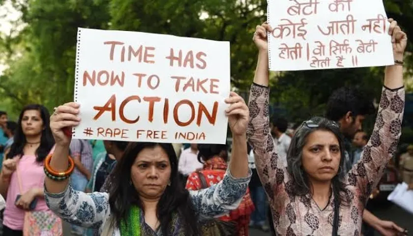 Modasa: Dalit girl was gang-raped and was hanged, villagers rise up in protest, demands for justice