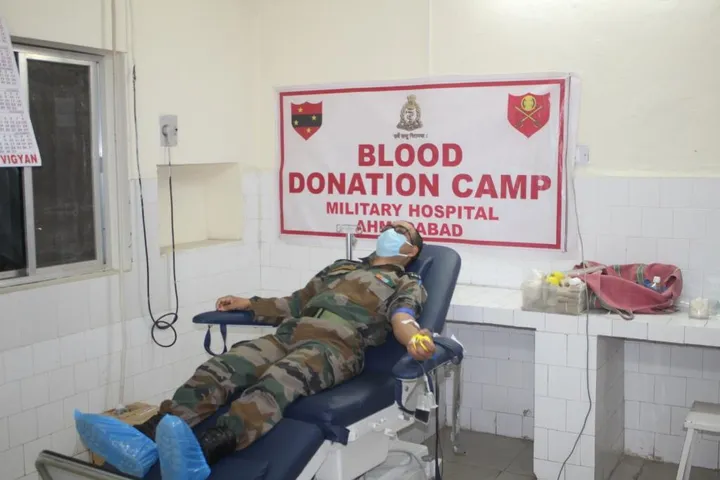 Indian Army donates blood to Civil hospital Ahmedabad