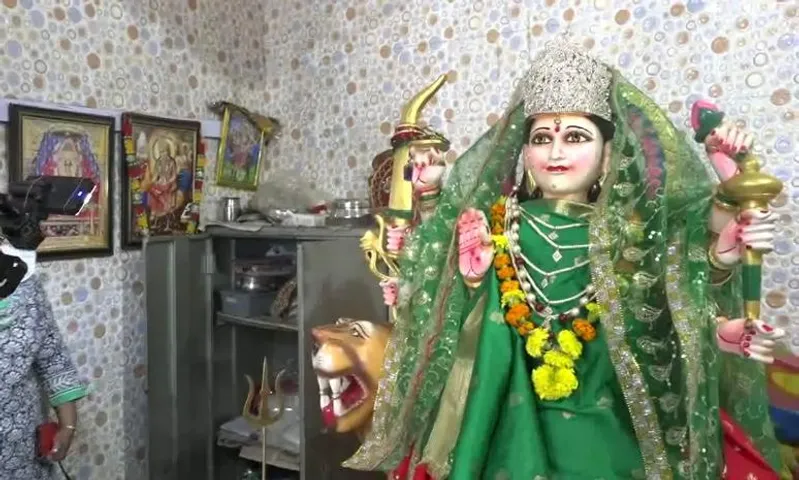 Robbers steal ornaments and cash from temple in Vadodara