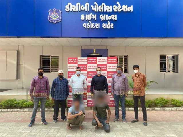 Vadodara crime branch arrested two for murder and throw the body inside Mahisagar river near Fajalpur