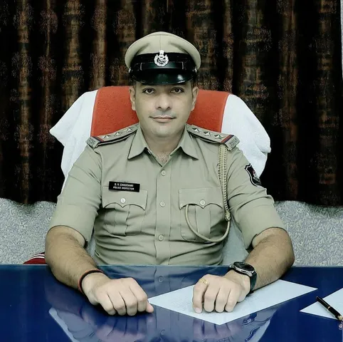 Gotri police inspector victim of cyber crime