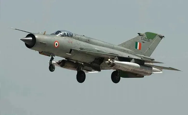 Indian Air force Pilot dies in MiG-21 accident