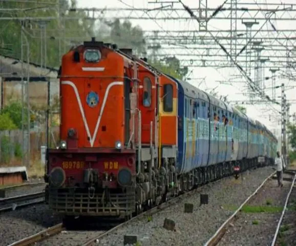 Trains cancelled due to cyclone 'Yaas' warning at Orissa West Bengal belt