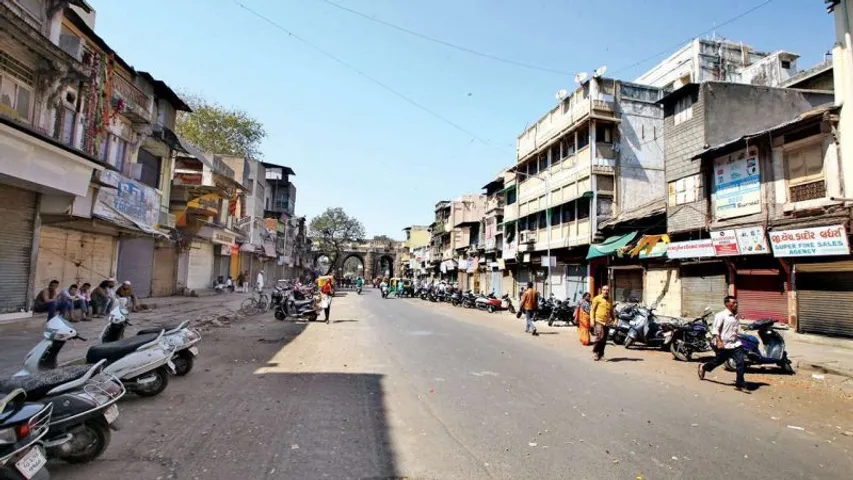 Vadodara Vyapar Vikas Association welcome the government decision of night curfew and mini lockdown