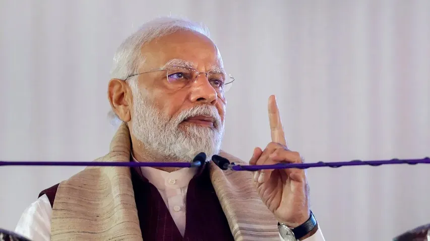 PM IN GUJ.