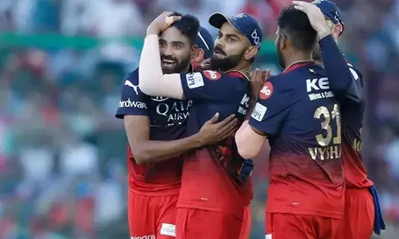 PBKS vs RCB : RCBએ પંજાબને 24 રનથી હરાવ્યું, કોહલી-પ્લેસીસ પછી સિરાજનું પરાક્રમ