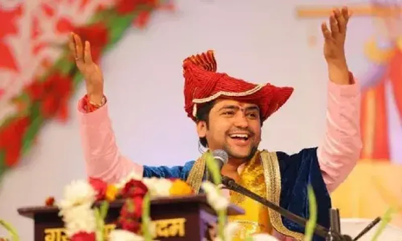 પંડિત ધીરેન્દ્ર શાસ્ત્રીએ કહ્યું- કુંભલગઢ કિલ્લા પર લીલી ઝંડી હટાવો અને ભગવો લહેરાવો, ઉદયપુરમાં FIR નોંધાય..!