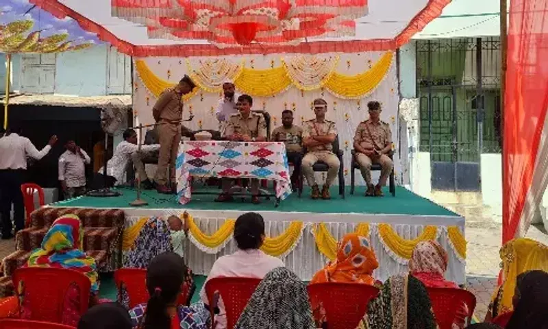 અંકલેશ્વર: ખરોડ ગામ ખાતે પોલીસ દ્વારા યોજાયો લોક દરબાર,SP મયુર ચાવડા રહ્યા ઉપસ્થિત