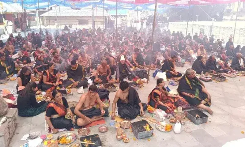 નવસારી-આછવણીના પ્રગટેશ્વર ધામ દ્વારા હિમાચલ પ્રદેશ-ભરમોર ખાતે યમયજ્ઞ યોજાયો, યજમાનોએ કરી દેહશુદ્ધિ