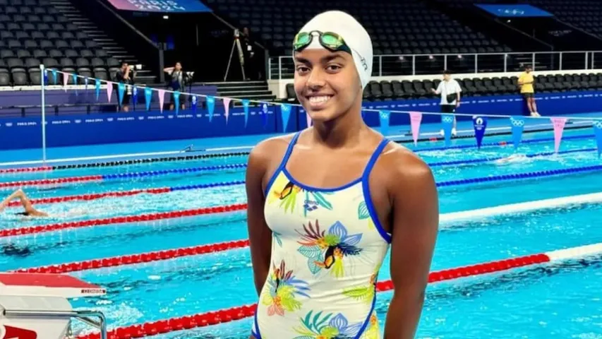 Dhinidhi Desinghu Youngest Athlete who represented India in swimming at the Paris Olympics