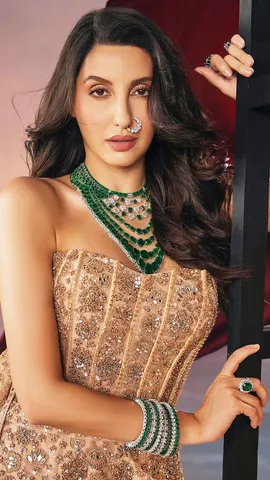 Nora Fatehi From working as a waitress in Canada to becoming the dancing queen of Bollywood (4)