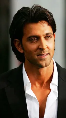 When Hrithik Roshan gave the first autograph in the name of Bobby Deol, know the reason (4)