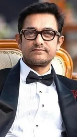 Which Bollywood Actor Has not Taken a Fee for 20 Years (2)