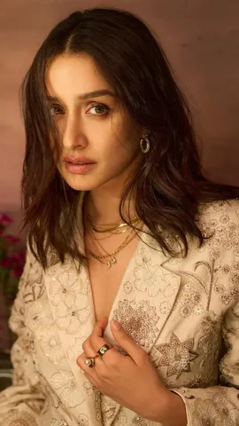Shraddha Kapoor Birthday A perfect combination of talent, beauty and hard work (6)