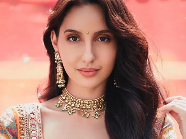 नोरा फतेही के इंस्टाग्राम पर हुए 1.5 करोड़ फॉलोअर्स, इस अंदाज में शेयर की फोटो