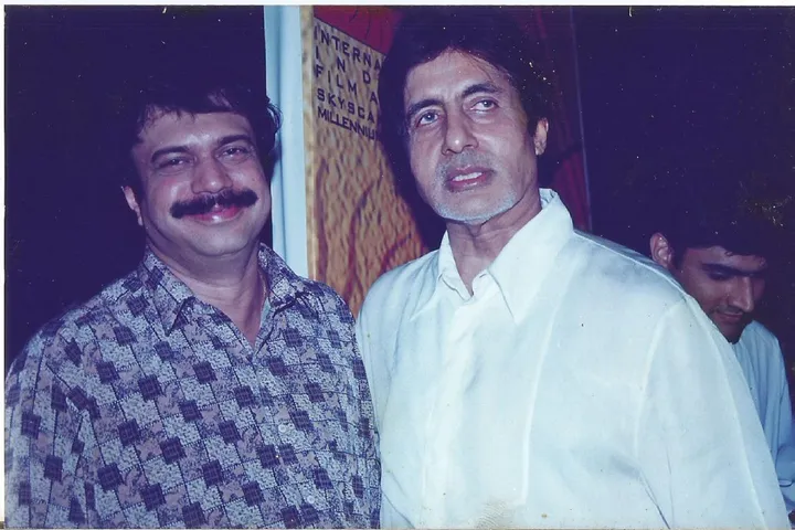 सुपरस्टार Amitabh Bachchan ने वरिष्ठ फिल्म पत्रकार Chaitanya Padukone को उनके एक्सपेंडेबल्स अवार्ड-2023 के लिए "बधाई" दी... By Chaitanya Padukone