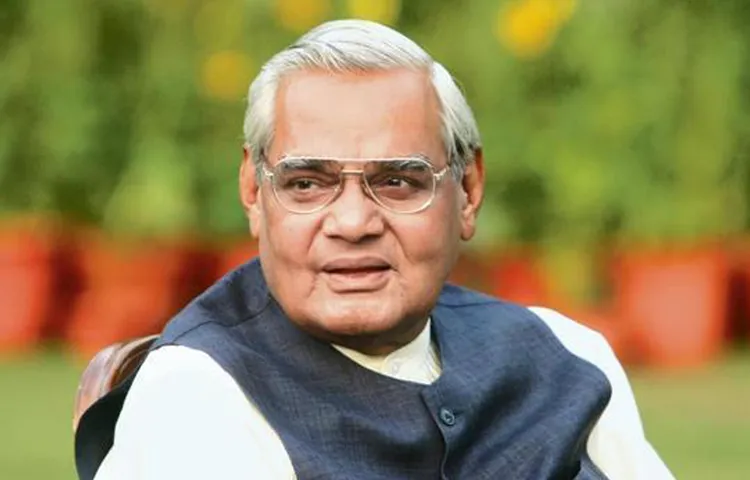 कर्म से एक महान राजनेता और मन से भावुक कवि अटल बिहारी वाजपेयी...