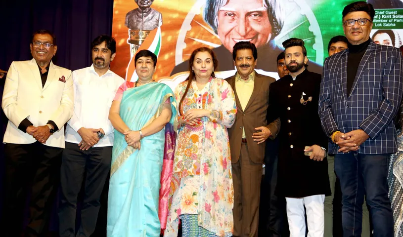 सलमा आगा, उदित नारायण, अनु मलिक, दीपशिखा नागपाल, मधुश्री, निहारिका रायजादा को भारत रत्न डॉ.एपीजे अब्दुल कलाम पुरस्कार से नवाजा गया