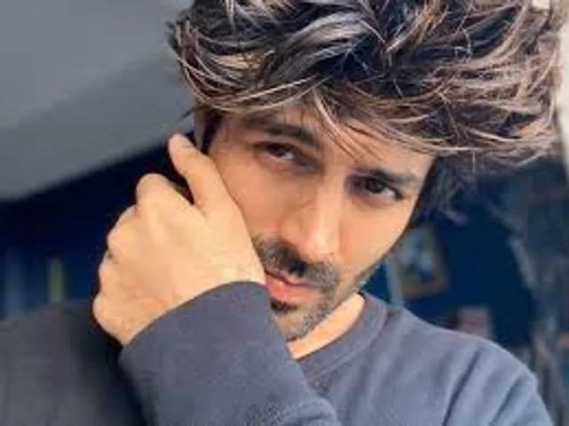 Kartik Aryan' s wise reply to a Fan's crazy demand - #Askkartik