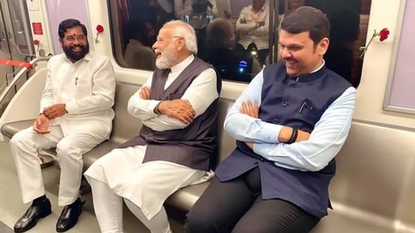 Pic of PM Modi laughing in Mumbai metro goes viral