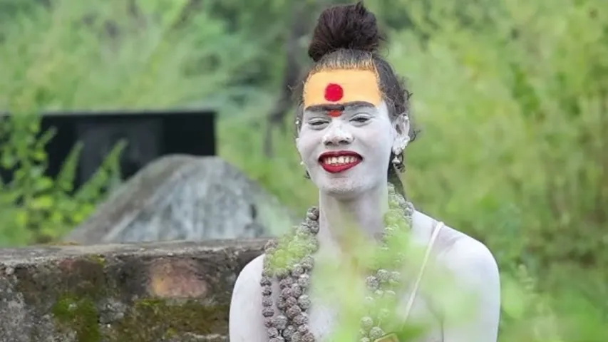 Lady Aghori Naga Sadhu Hulchul in Tanuku