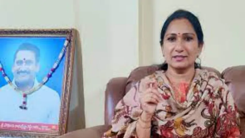 బాలయ్యకు సవాల్ విసురుతున్న మధుమతి.. హిందూపురంలో పొలిటికల్ హీట్
