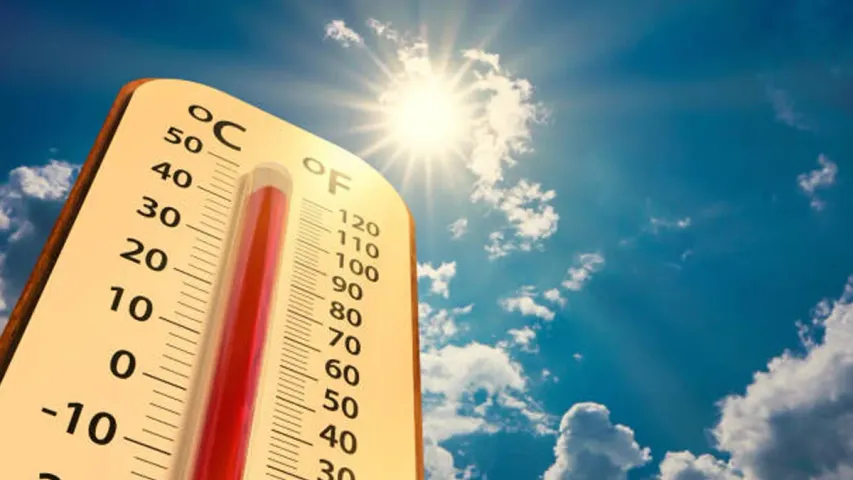 Summer: మండుతున్న సూర్యుడు.. మరో మూడు రోజులు బయటకు రావొద్దు..పలు జిల్లాలకు ఎల్లో అలెర్ట్‌ జారీ!