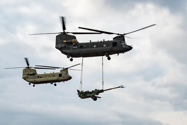 Japan Orders 17 Boeing CH-47JA Block II Chinooks