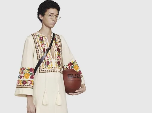 Gucci kaftan shop