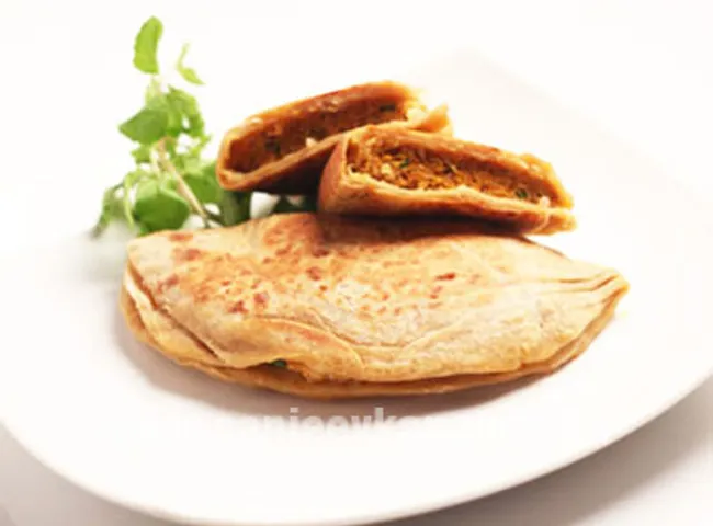 कीमा परांठा